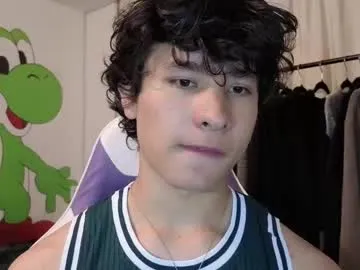 approche_toi_petite – webcam model profile photo Image 6