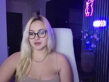 LeonaBelhumeur – webcam model profile photo Image 11