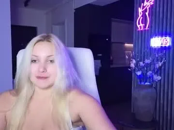 LeonaBelhumeur – webcam model profile photo Image 4