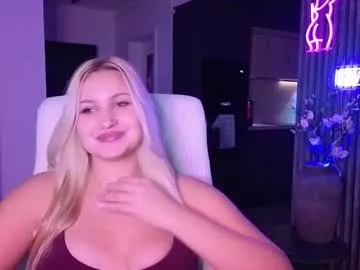 LeonaBelhumeur – webcam model profile photo Image 5