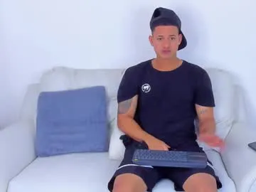 milla_bella – webcam model profile photo Image 3