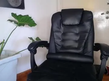 jenn_fit – webcam model profile photo Image 2