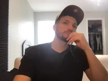 LinaLive – webcam model profile photo Image 11