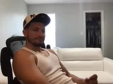 LinaLive – webcam model profile photo Image 17