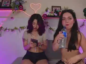 adritvance – webcam model profile photo Image 19