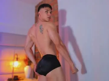 serena_willow – webcam model profile photo Image 12