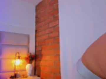 serena_willow – webcam model profile photo Image 16