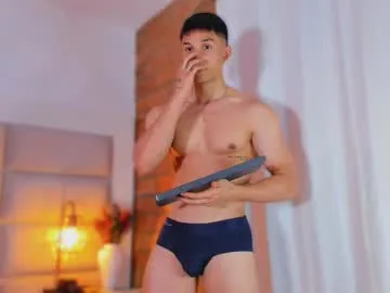 serena_willow – webcam model profile photo Image 2