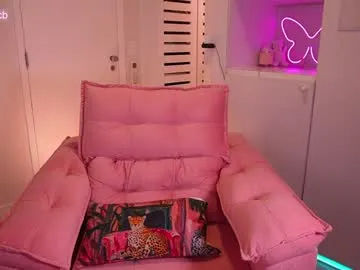 AngelBlushXXX – webcam model profile photo Image 9