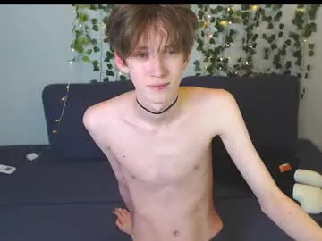 EmiliaCatalina – webcam model profile photo Image 6