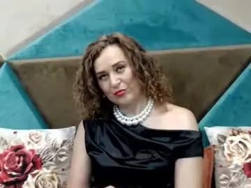 BaddieBellaUK – webcam model profile photo Image 3