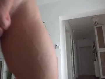 fox-yiyi profile photo Image 12