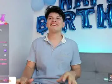 RollDolls – webcam model profile photo Image 18