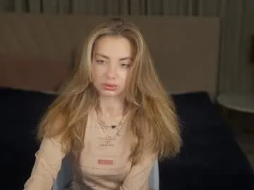 RomanticCouple432 – webcam model profile photo Image 14