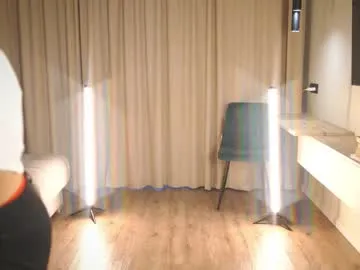 eva_lim – webcam model profile photo Image 5