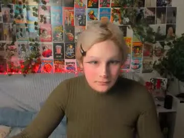 _Alicee_1 – webcam model profile photo Image 15