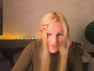 _Alicee_1 – webcam model profile photo Image 7