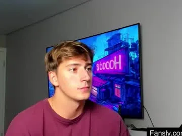 kimkatyrides – webcam model profile photo Image 19