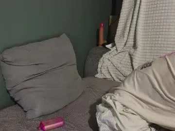 arieel__722 – webcam model profile photo Image 8