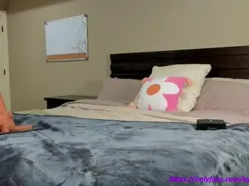 husa_Malikaa – webcam model profile photo Image 12