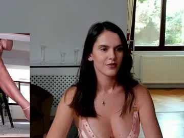 husa_Malikaa – webcam model profile photo Image 7