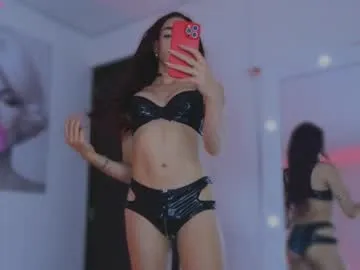 lulu_italy – webcam model profile photo Image 3