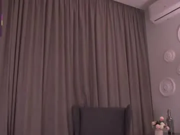 onetimeandforever – webcam model profile photo Image 14