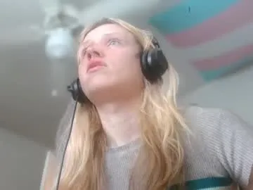 Yiyi-707 profile photo Image 8