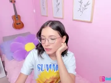 HotBella- – webcam model profile photo Image 2