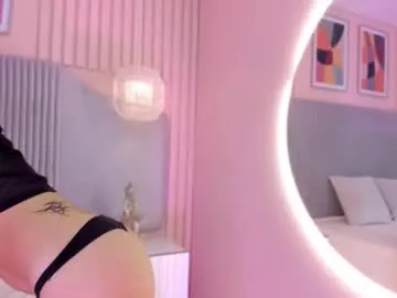 reina_00121 profile photo Image 18