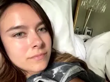 dreamteemergirl – webcam model profile photo Image 5