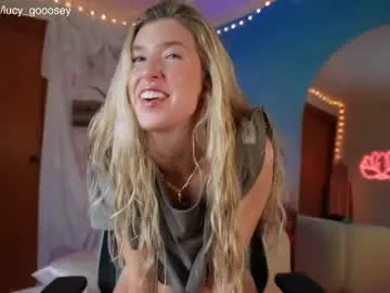 Eden-top – webcam model profile photo Image 5