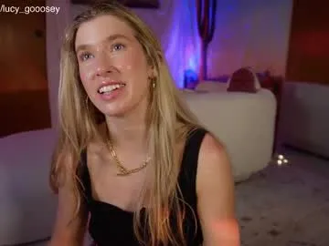 Eden-top – webcam model profile photo Image 9