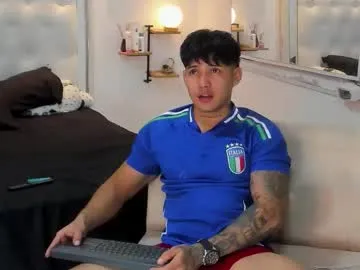 crystal_bunny7 – webcam model profile photo Image 10