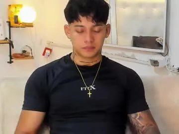 crystal_bunny7 – webcam model profile photo Image 11