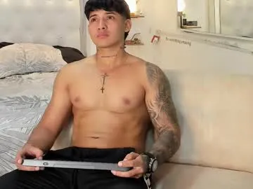 crystal_bunny7 – webcam model profile photo Image 13