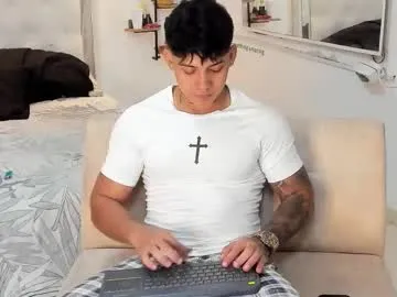 crystal_bunny7 – webcam model profile photo Image 14