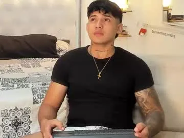 crystal_bunny7 – webcam model profile photo Image 15