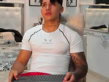 crystal_bunny7 – webcam model profile photo Image 17