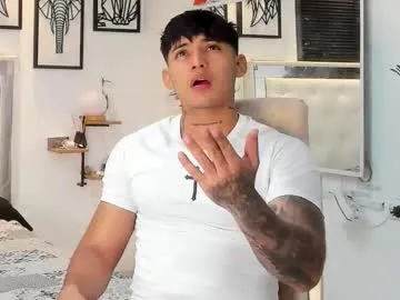 crystal_bunny7 – webcam model profile photo Image 19