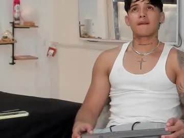 crystal_bunny7 – webcam model profile photo Image 5