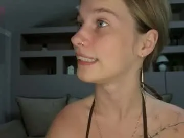 Suhu_love – webcam model profile photo Image 12