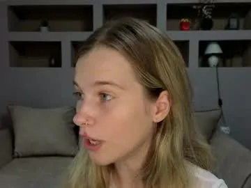 Suhu_love – webcam model profile photo Image 14