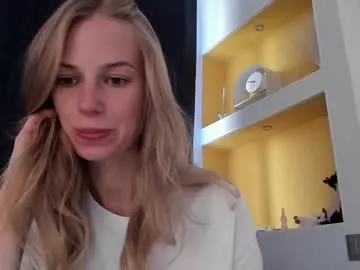 QueenNuttCollector profile photo Image 7