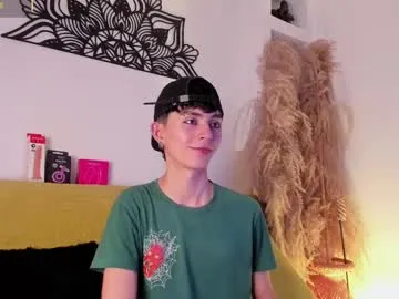 18yoteenvirgin – webcam model profile photo Image 19