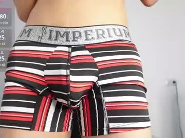 DanieleAida – webcam model profile photo Image 4