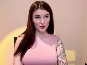 STRIP_GLOW – webcam model profile photo Image 4