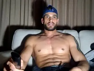 EmiliaCatalina – webcam model profile photo Image 9