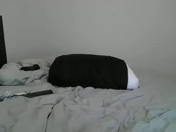 EmiliaCatalina – webcam model profile photo Image 19