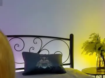 Sweetninaaa – webcam model profile photo Image 8